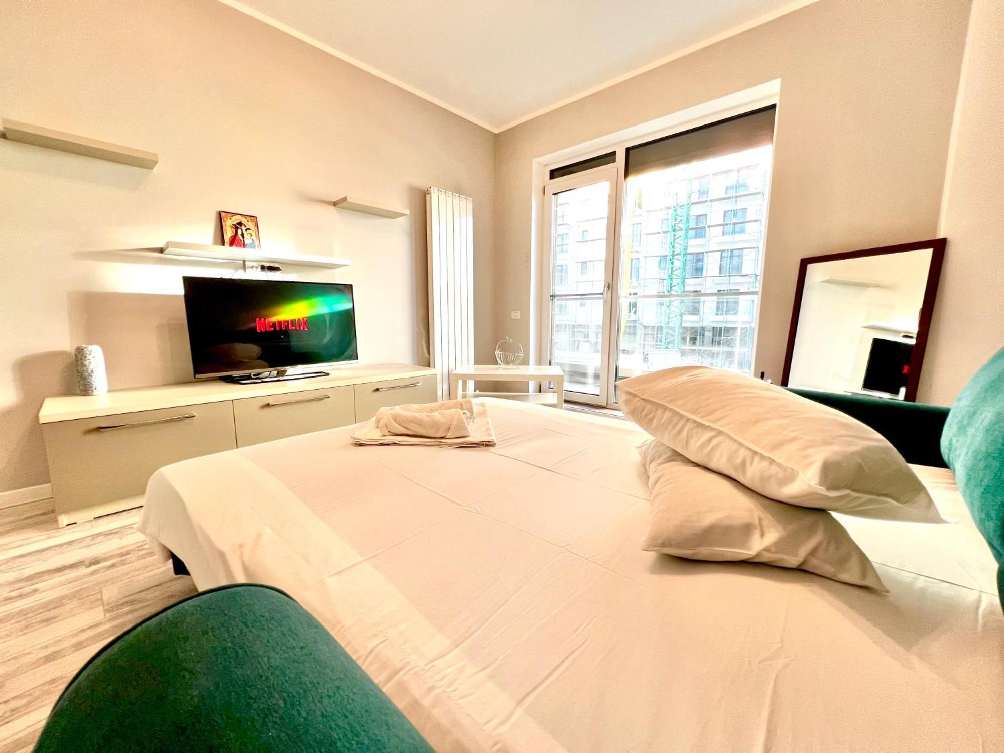 Grand Mamaia Lake Apartments 康斯坦察 外观 照片
